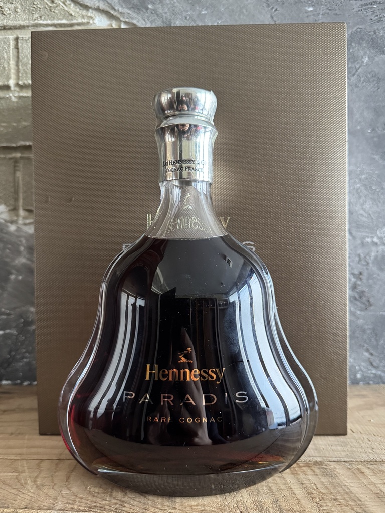 Hennessy Paradis (2009-2015)