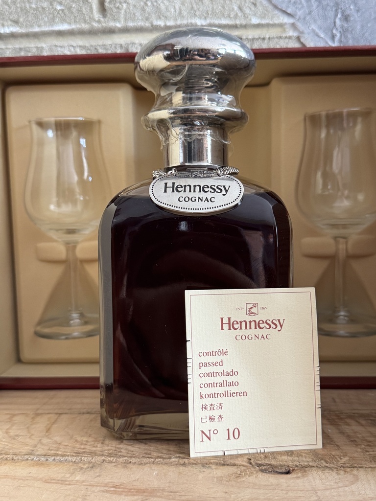 Hennessy Napoleon Silver Top Tome 4-11