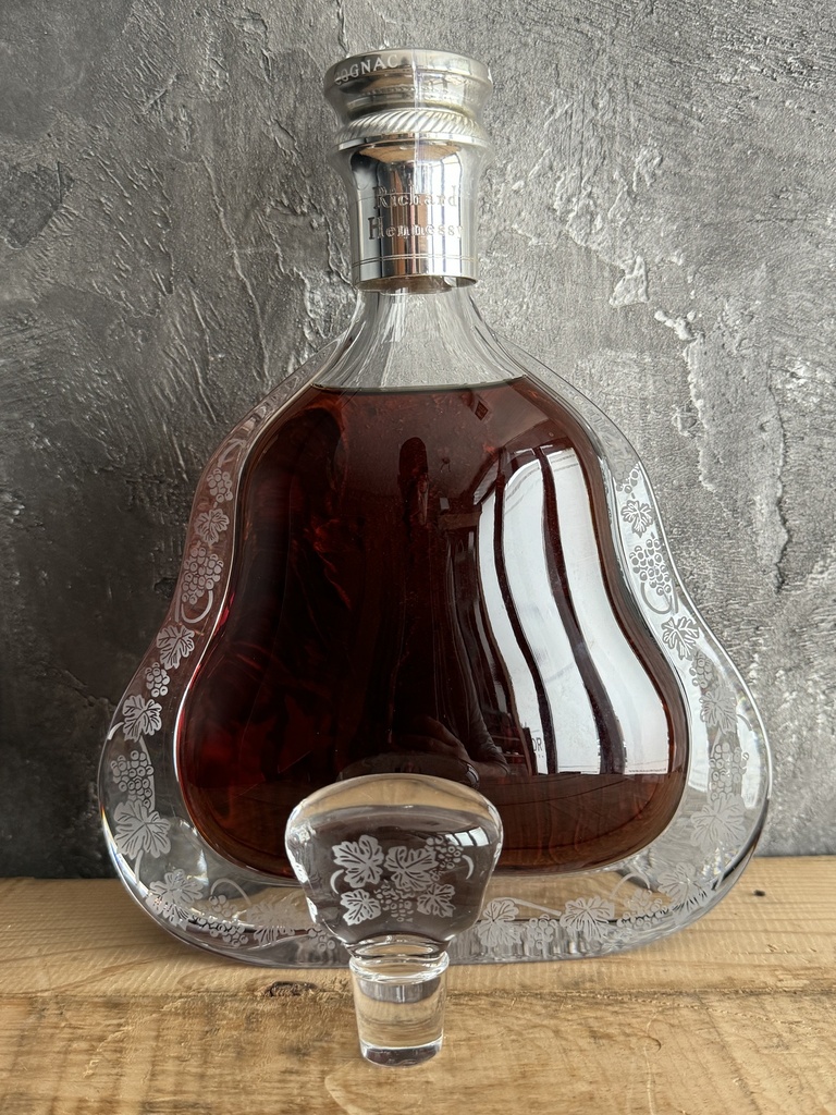 Hennessy Richard Hennessy (1998-2008)