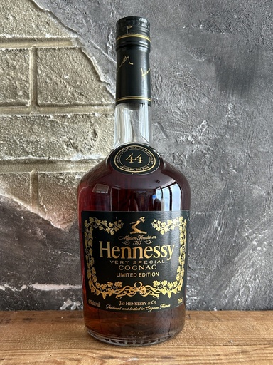 Hennessy VS 44