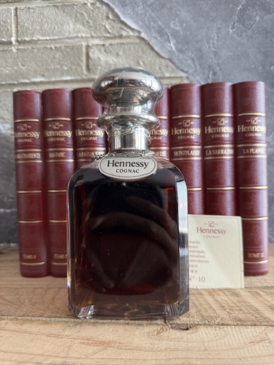 Hennessy Napoleon Silver Top Tome 4-11
